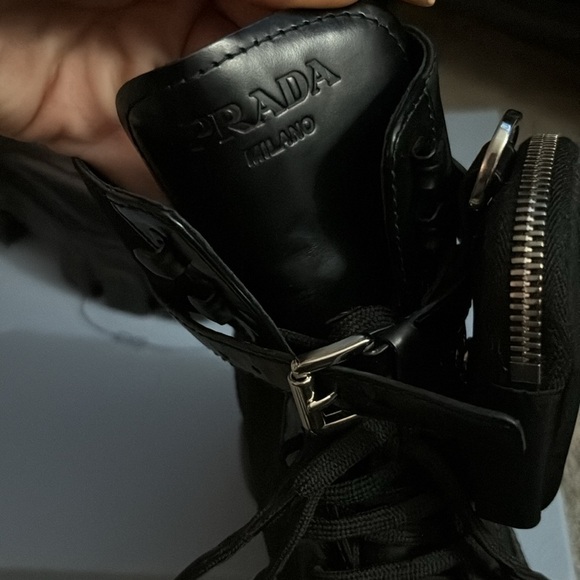 PRADA COMBAT BOOTS 😍 worn once, comes with tags, dust bag and original box - Picture 3 of 5